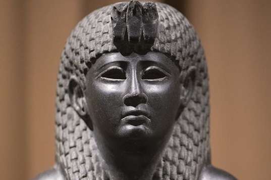 cleopatra-sculpture.jpg